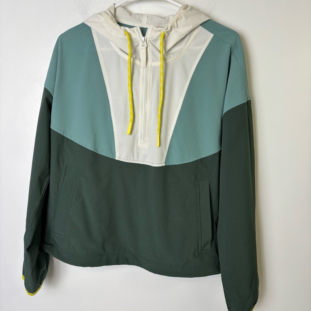 Te Verde Colorblock Hooded Windbreaker Jacket
